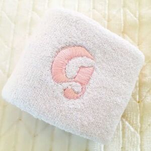 GLOSSIER ISO ITEM!!!!